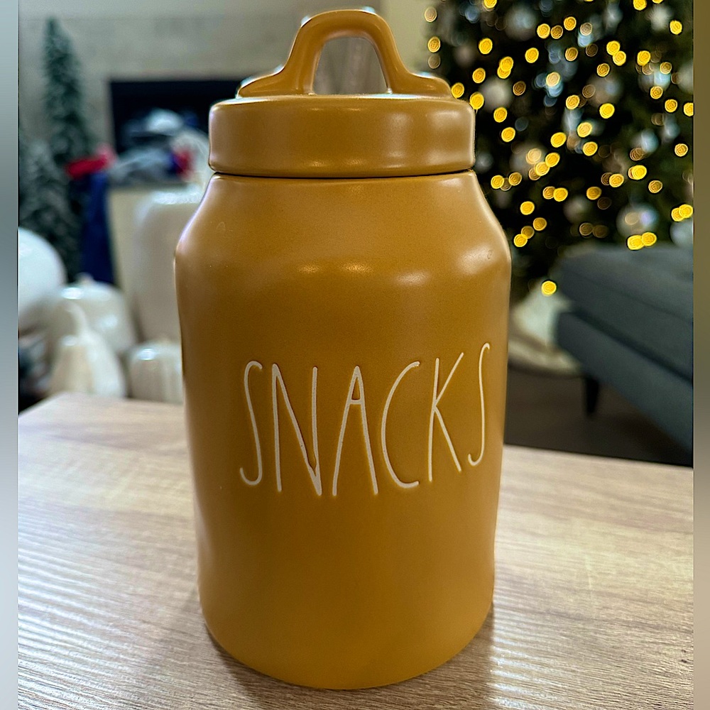 New! Rae Dunn SNACKS canister